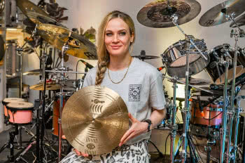 MEINL DISTRIBUTIONAnika Nilles Lunar