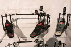 Czarne, jubileuszowe stopki Tama Iron Cobra 600