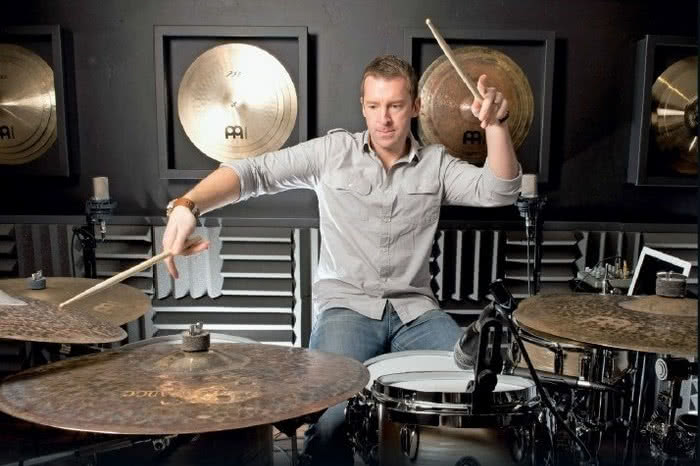 Mike drum kit. Mike Johnston (Drummer). Фил Джонстон барабанщик. Майк Джонстон фото.
