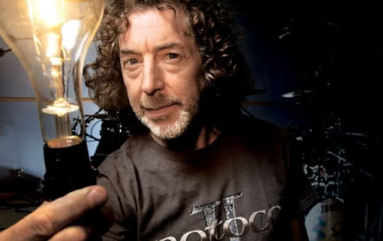 Simon Phillips